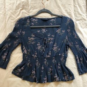 Cropped Blue Floral American Eagle Blouse
